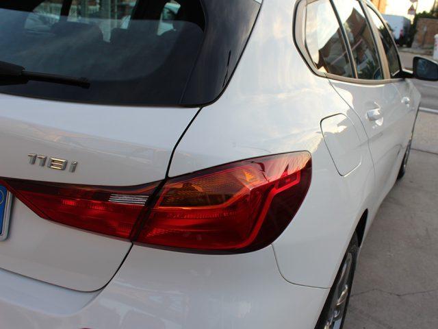 BMW 118 i 5p. Business Advantage