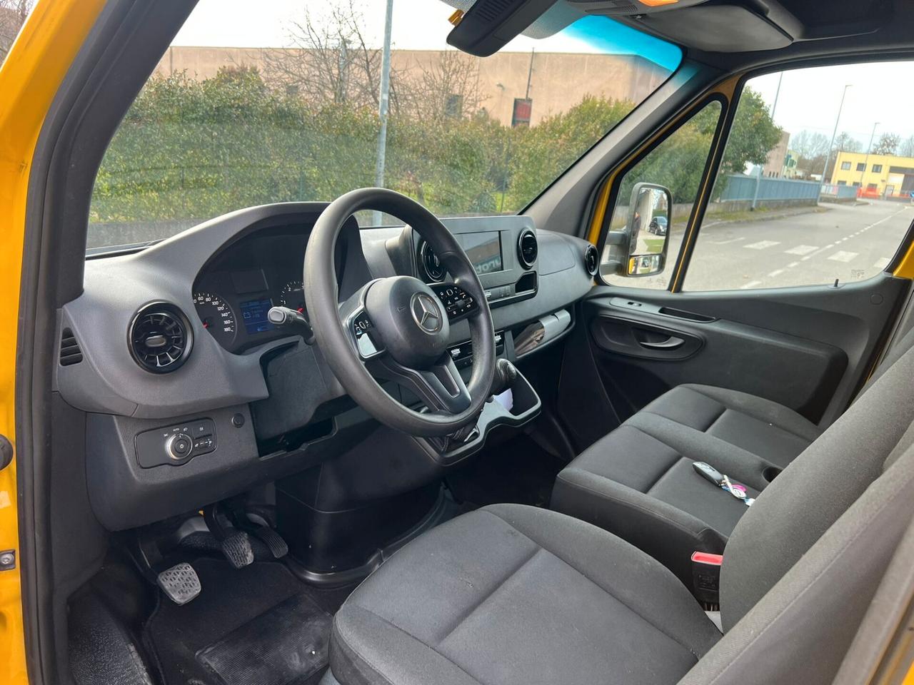 Mercedes Sprinter 314 105KW Cabinato CON PEDANA IDRAULICA