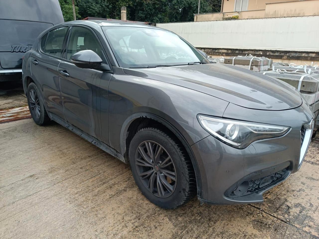 Alfa Romeo Stelvio 2.2 Turbodiesel 210 CV AT8 Q4 B-Tech