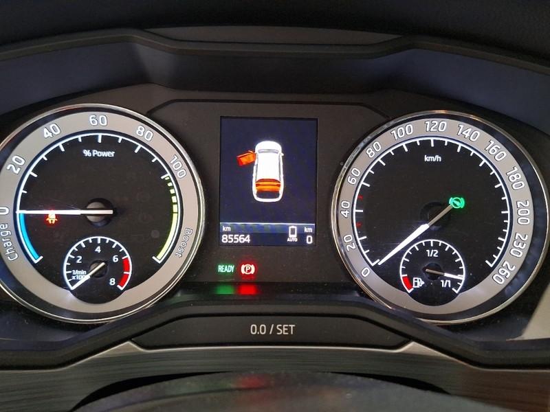 SKODA SUPERB WAGON 1.4 TSI PLUG-IN HYBRYD EXECUTIVE DSG