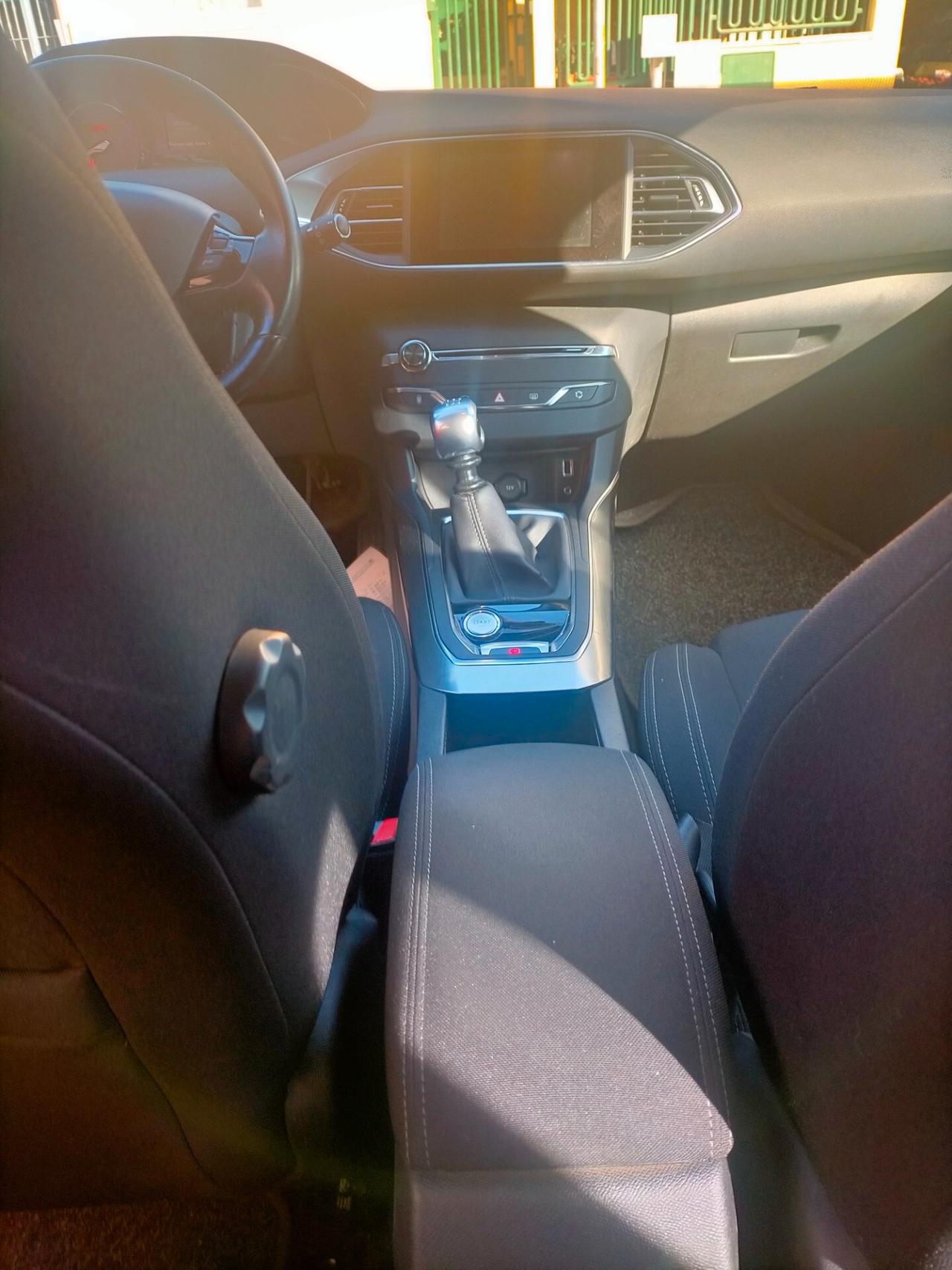 Peugeot 308 1.6 e-HDi 115 CV Stop&Start Allure