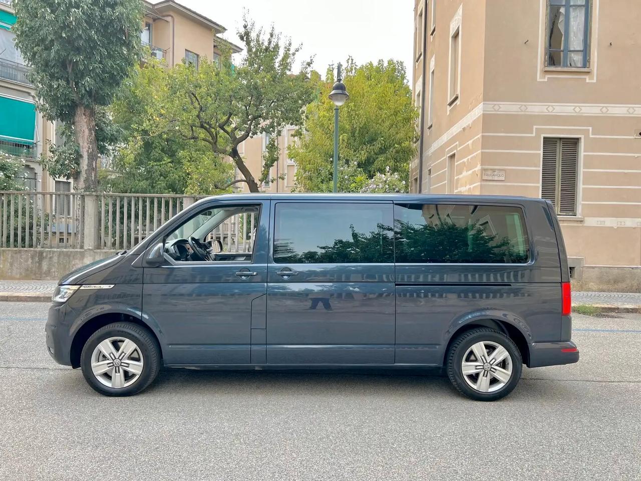Volkswagen Caravelle 2.0 TDI 199CV DSG 4 Motion PL Cruise