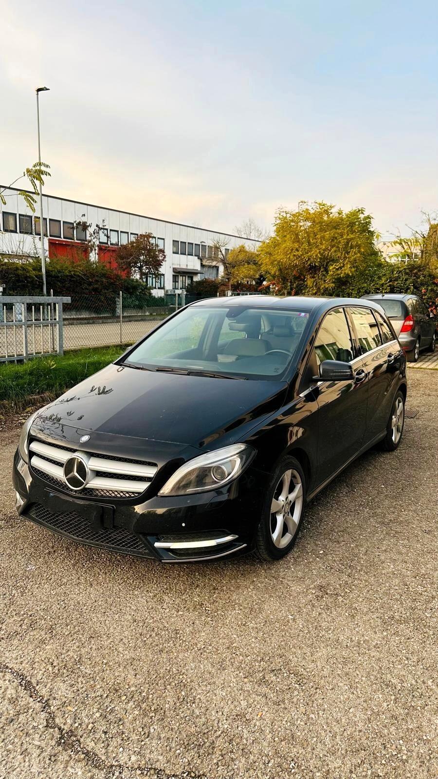 Mercedes-benz B 200 CDI Automatic Premium