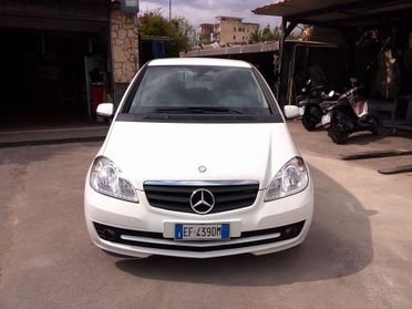 Mercedes-benz A 160 136000 KM BENZINA 2010