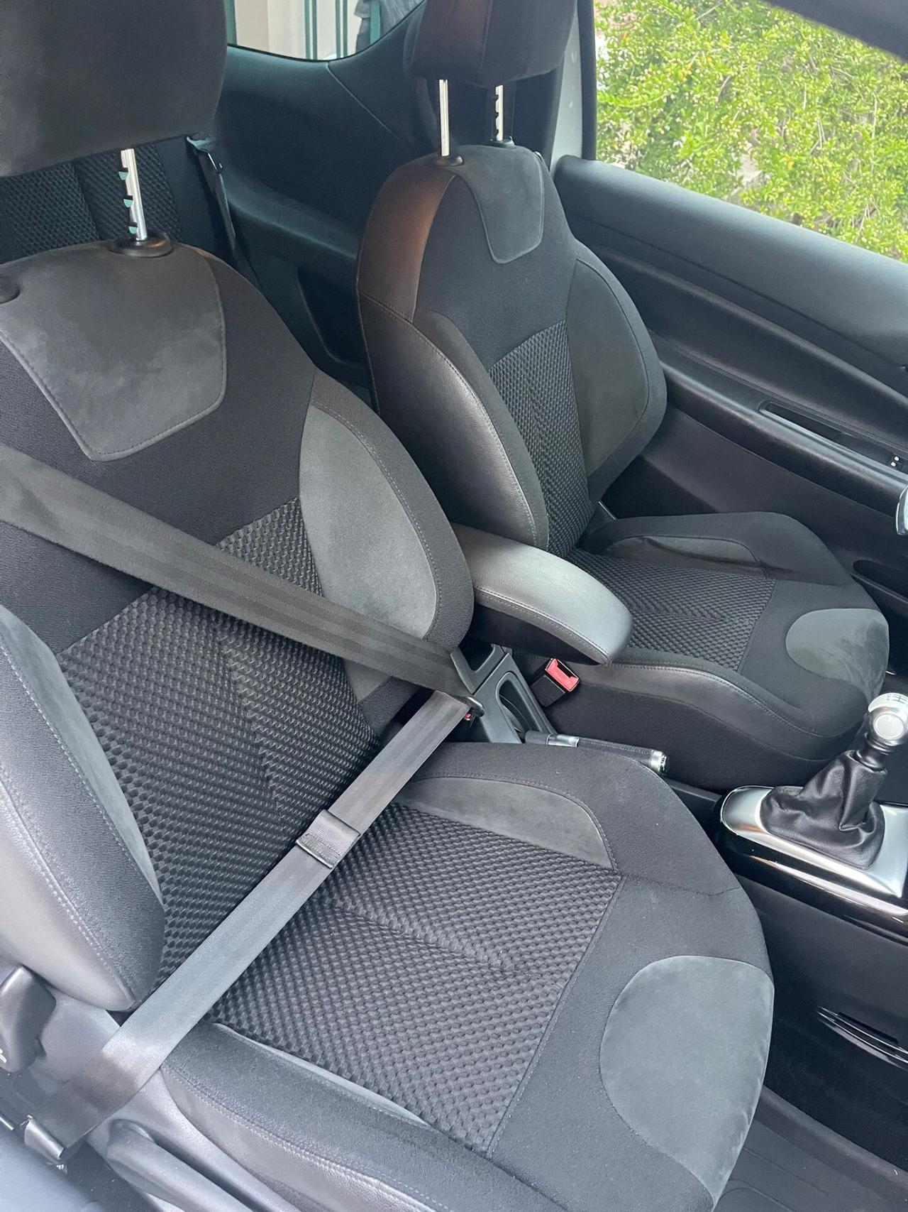 Ds DS3 3 1.6 E-HDI 115 ARDREAM JUST BLACK 84kw