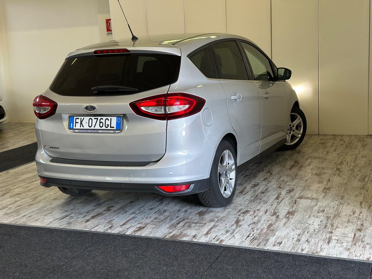 Ford C-Max 1.5 TDCi Titanium X Ok Neopatentati