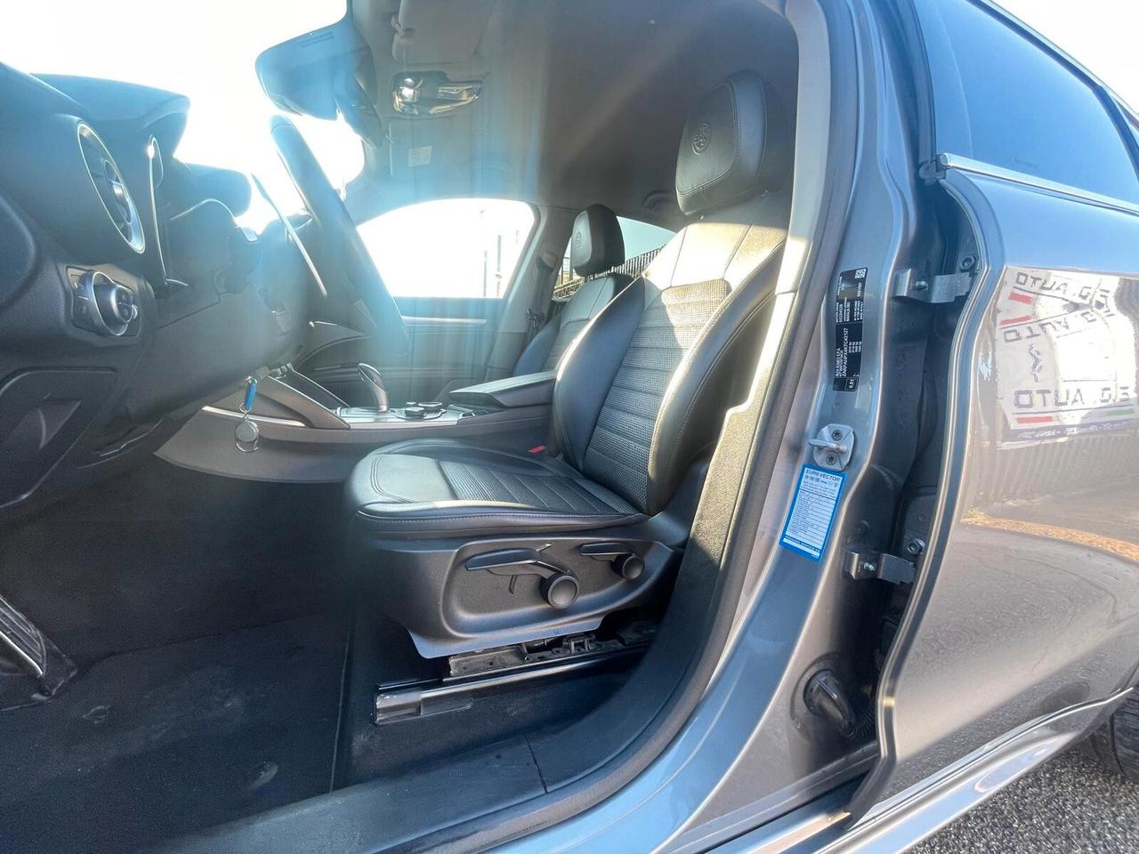 Alfa Romeo Stelvio 2.2 Turbodiesel 210 CV AT8 Q4 Super