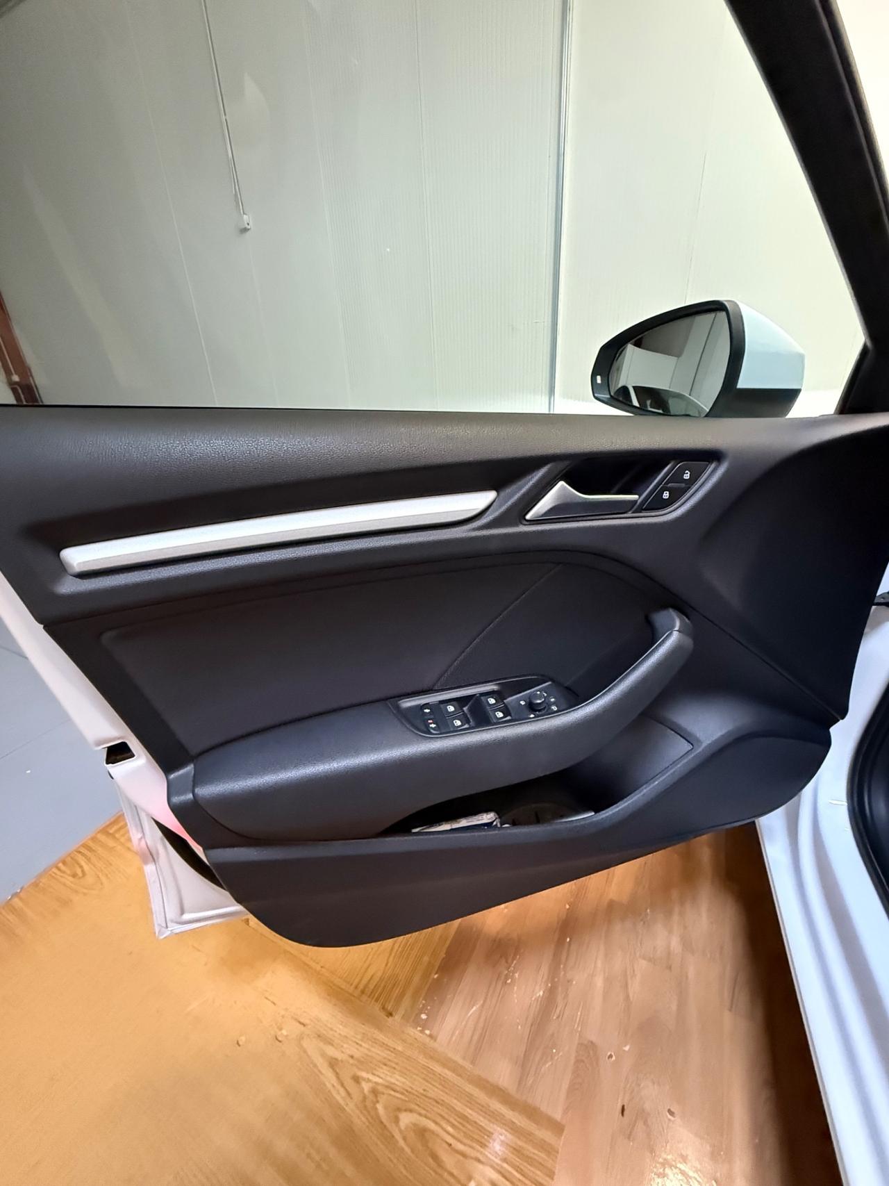 Audi A3 SPB 1.6 TDI S tronic Business