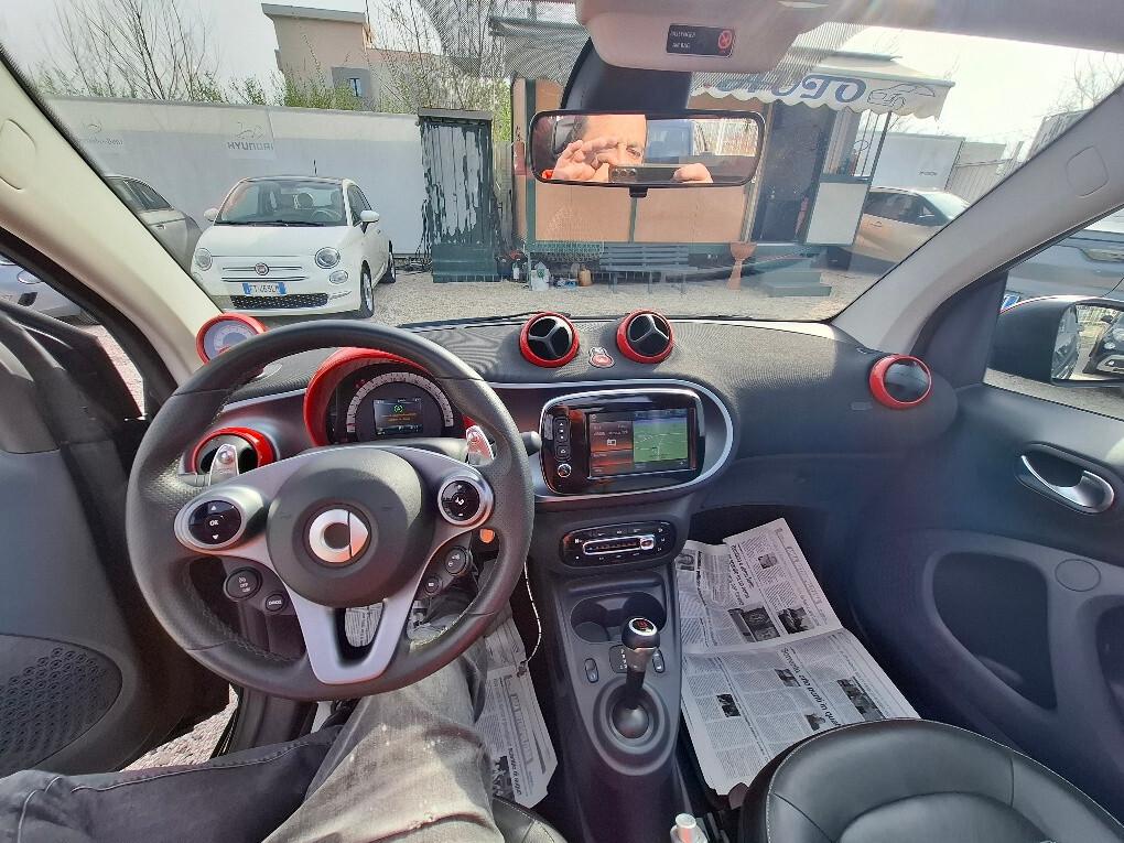Smart ForTwo 90 0.9 T twinamic cabrio BRABUS Style