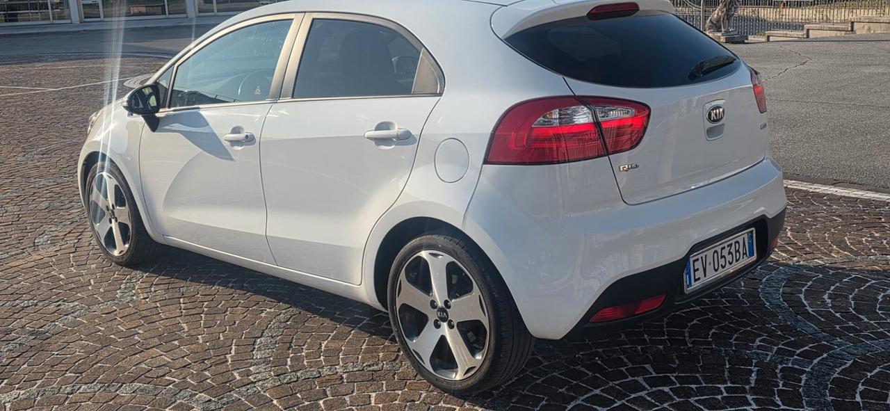 Kia Rio 1.4 CRDi 5p. Cool