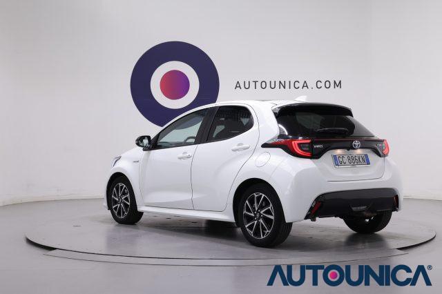 TOYOTA Yaris 1.5 HYBRID 5 PORTE LOUNGE FARI LED TETTO PANORAMA