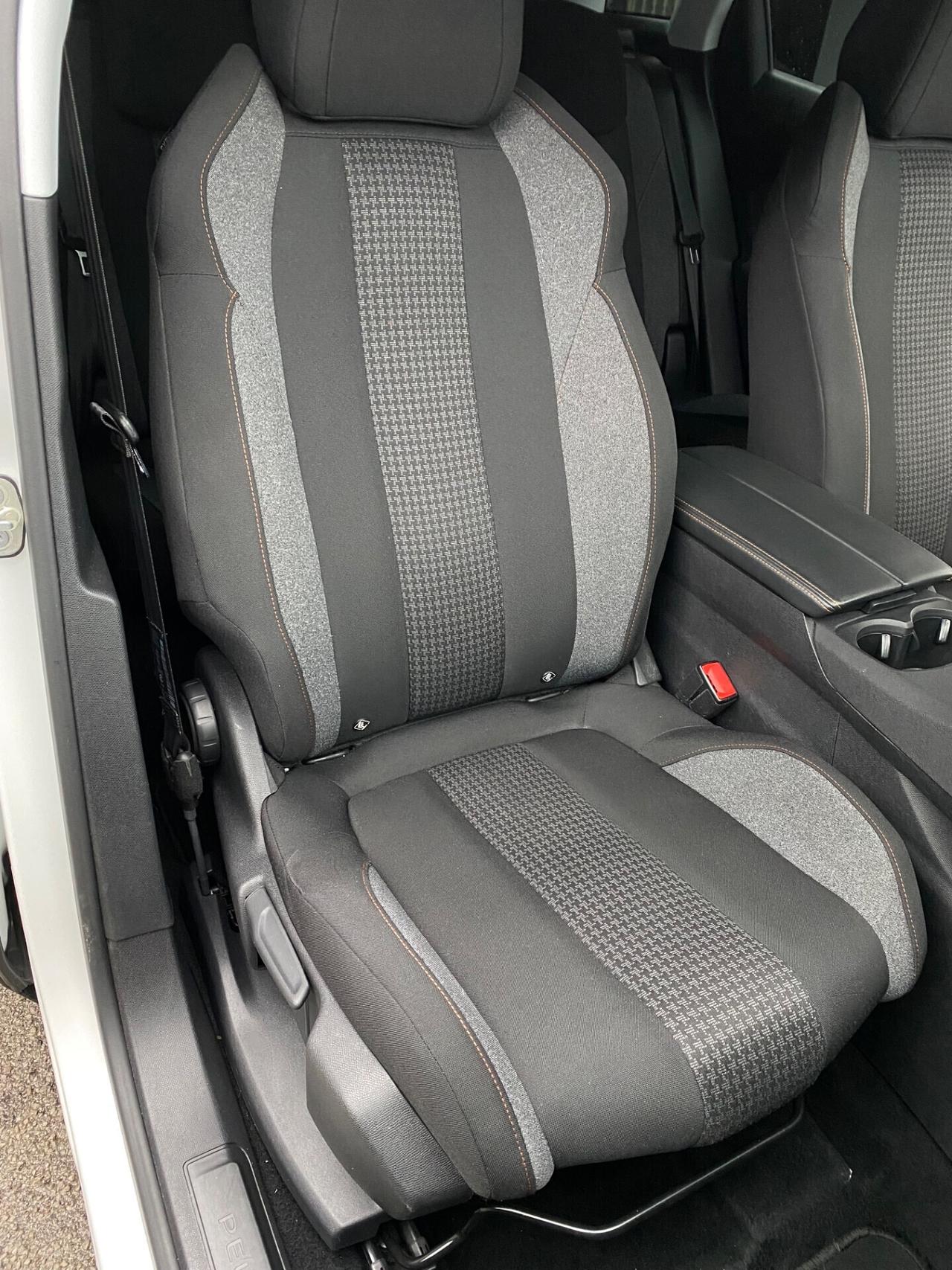 Peugeot 3008 1.5 BlueHDi 130cv S&S EAT8 Allure