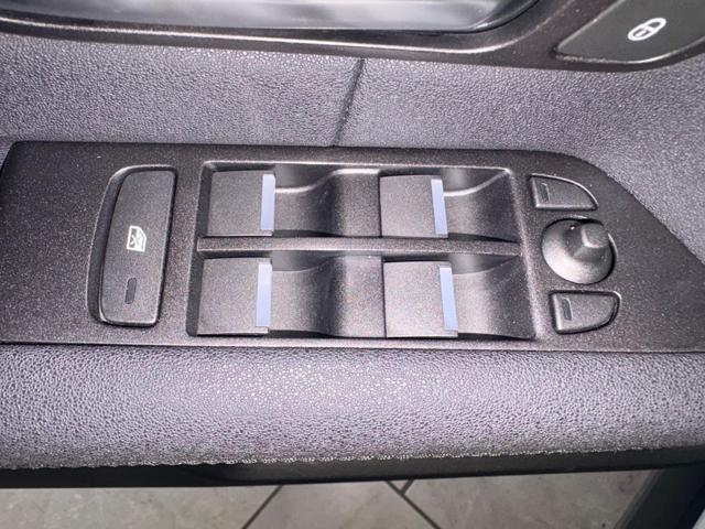 LAND ROVER Range Rover Evoque 2.0 eD4 150CV * N1 AUTOCARRO 5 POSTI *