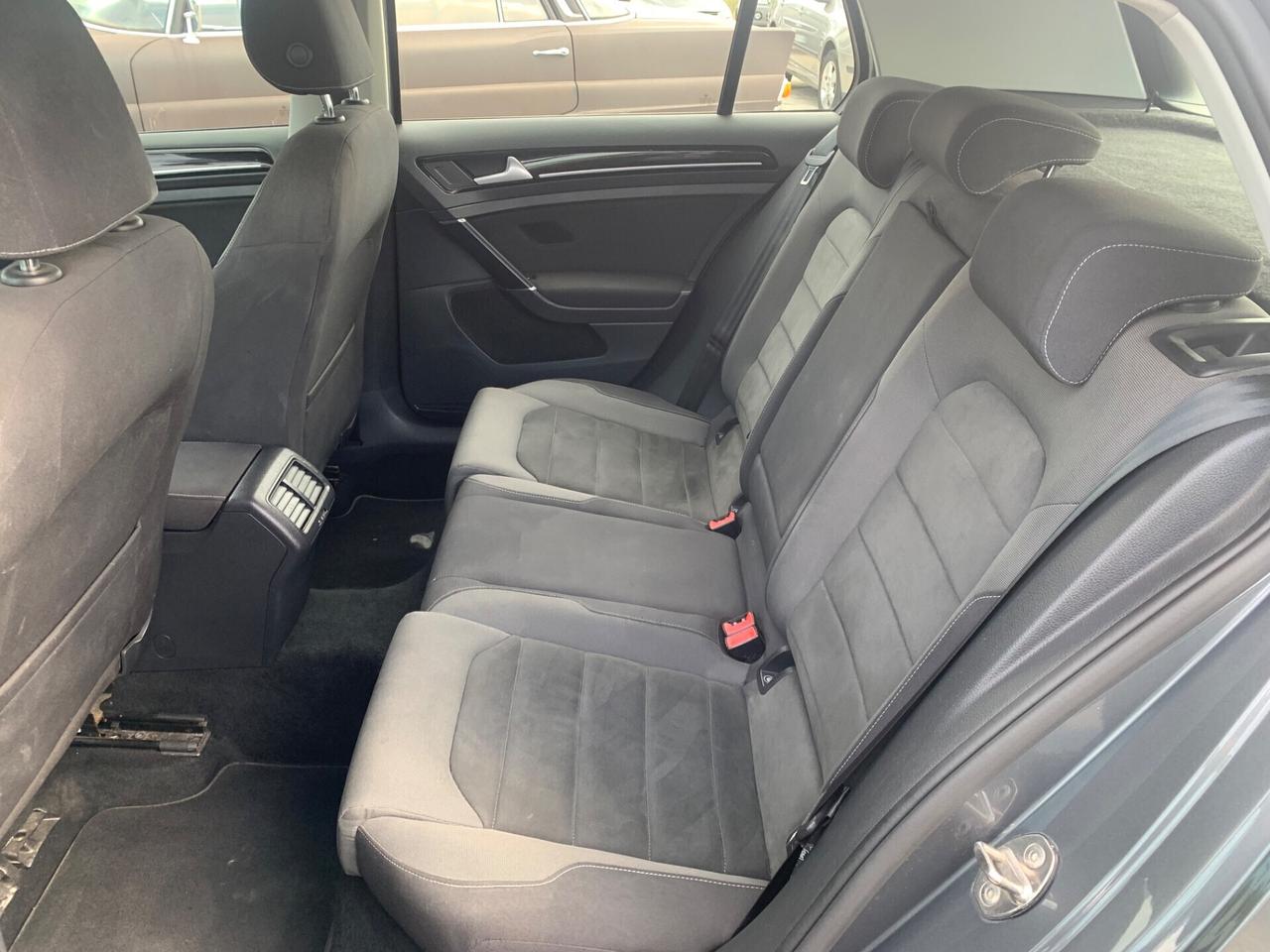 Volkswagen Golf 2.0 TDI DSG 5p. Highline BlueMotion Technology