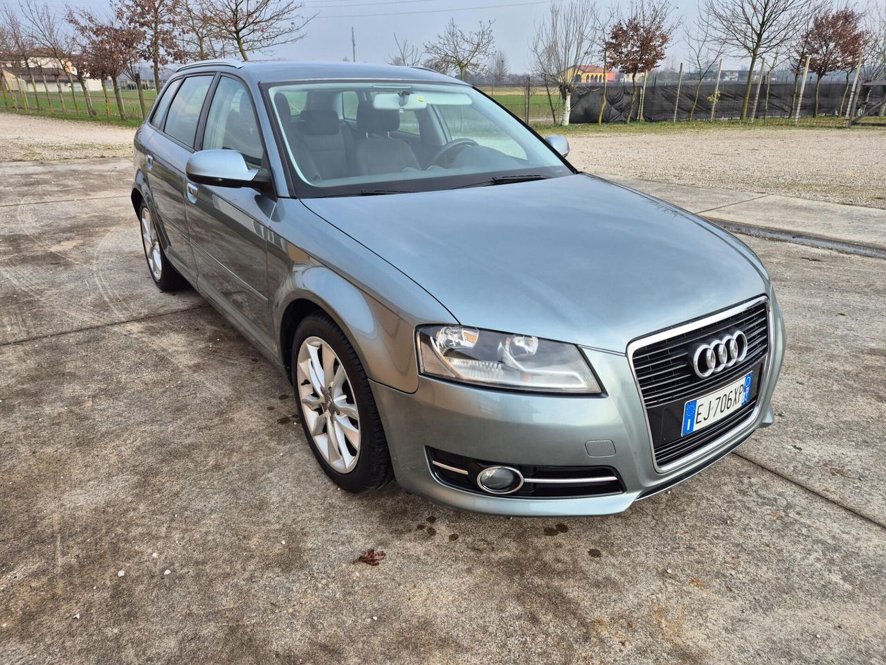 Audi A3 SPB 1.6 TDI 105 CV CR Ambition