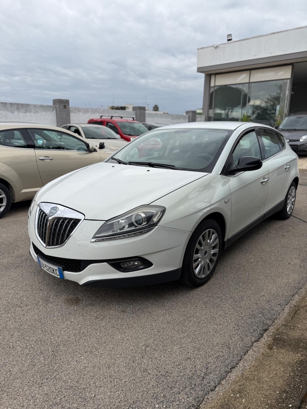 Lancia Delta 1.4 T-Jet 120 CV Platino Ecochic GPL
