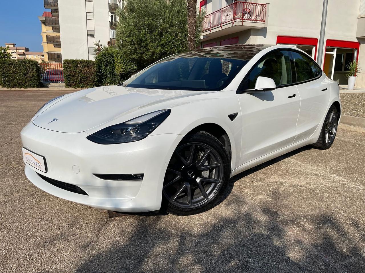 Tesla Model 3 Long Range