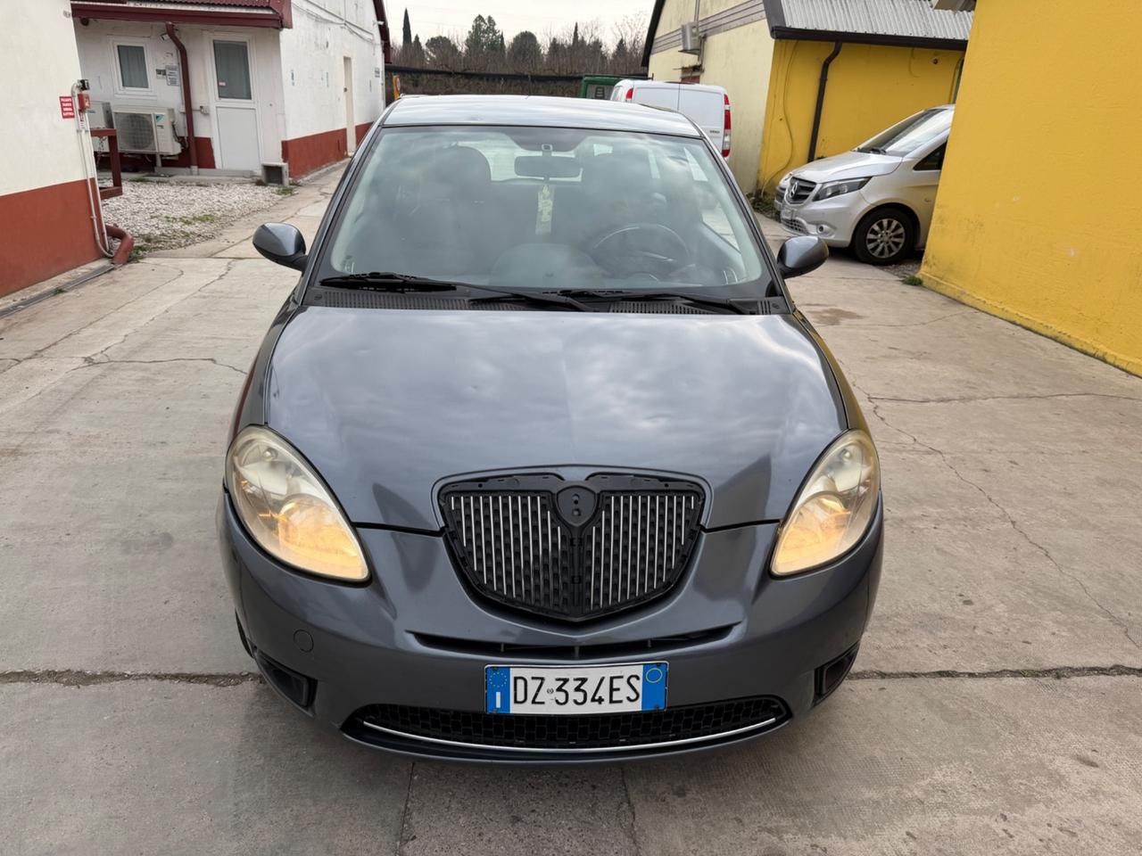 Lancia Ypsilon 1.4 Argento Ecochic GPL
