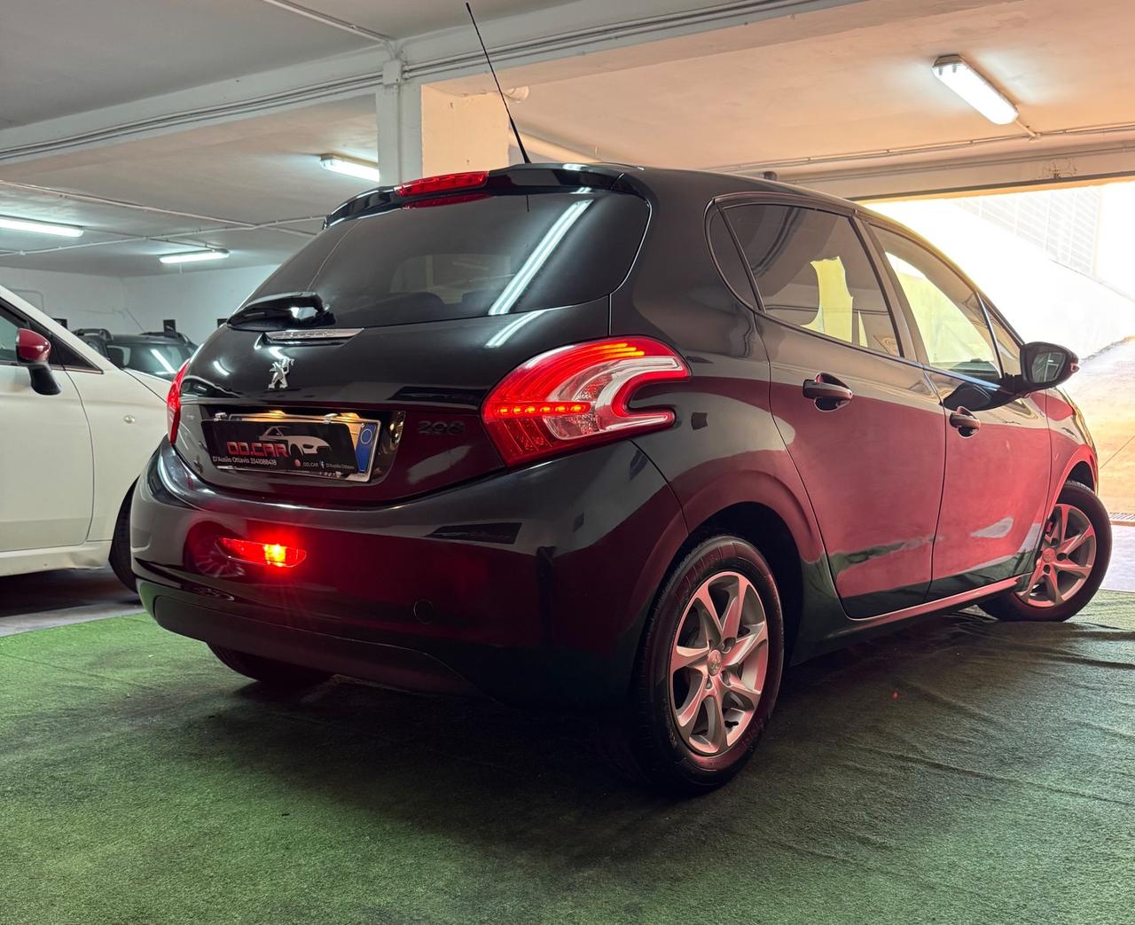 Peugeot 208 1.4 HDi 68 CV 5 porte Access