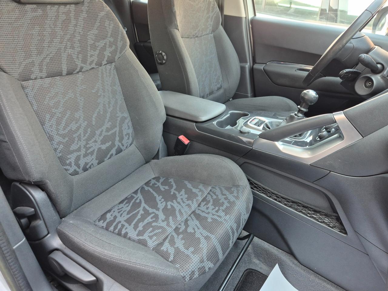 Peugeot 3008 1.6 HDi 115CV Active