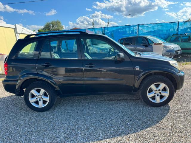 TOYOTA RAV 4 MY23 RAV4 2.0 Tdi D-4D cat 5 porte Sol