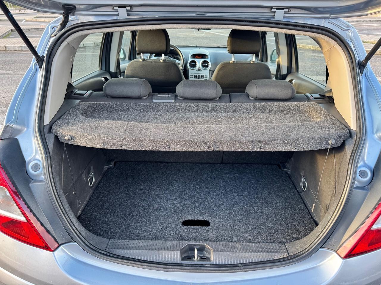 Opel Corsa 1.2 5 porte Benzina km originali