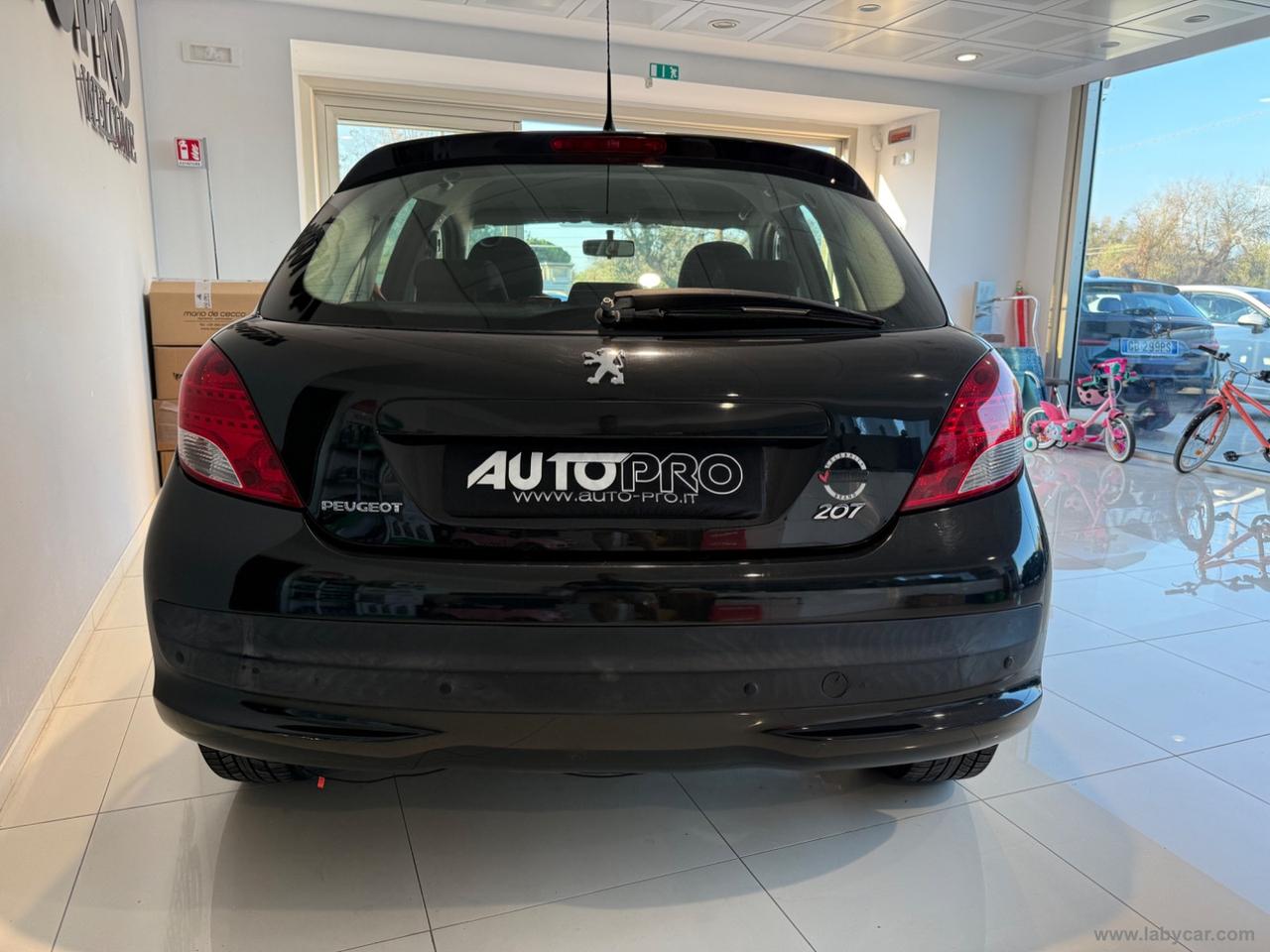 PEUGEOT 207 1.6 8V HDi 93 CV 5p. Sweet Years