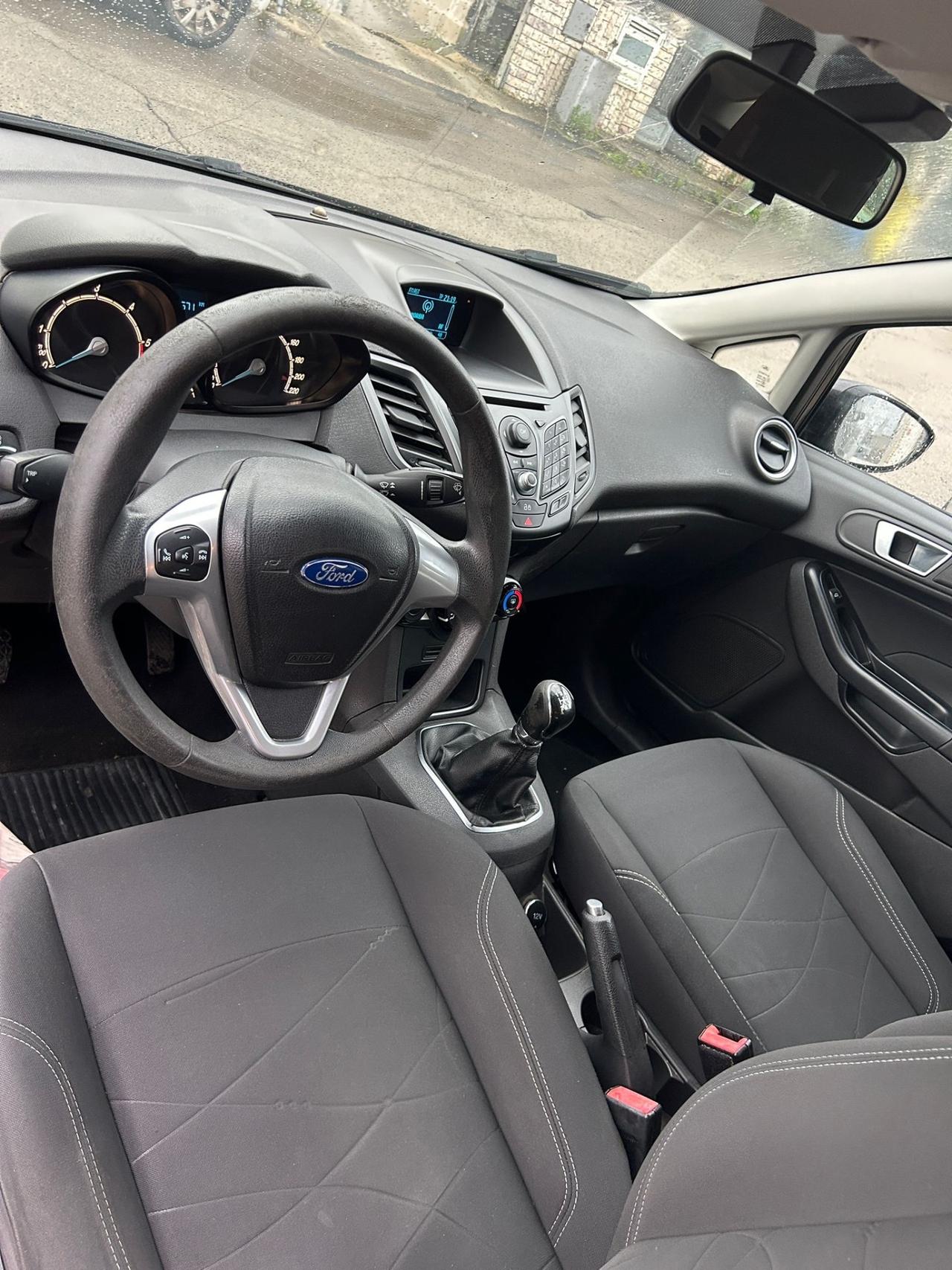 Ford Fiesta 1.5 TDCi 75CV -2013