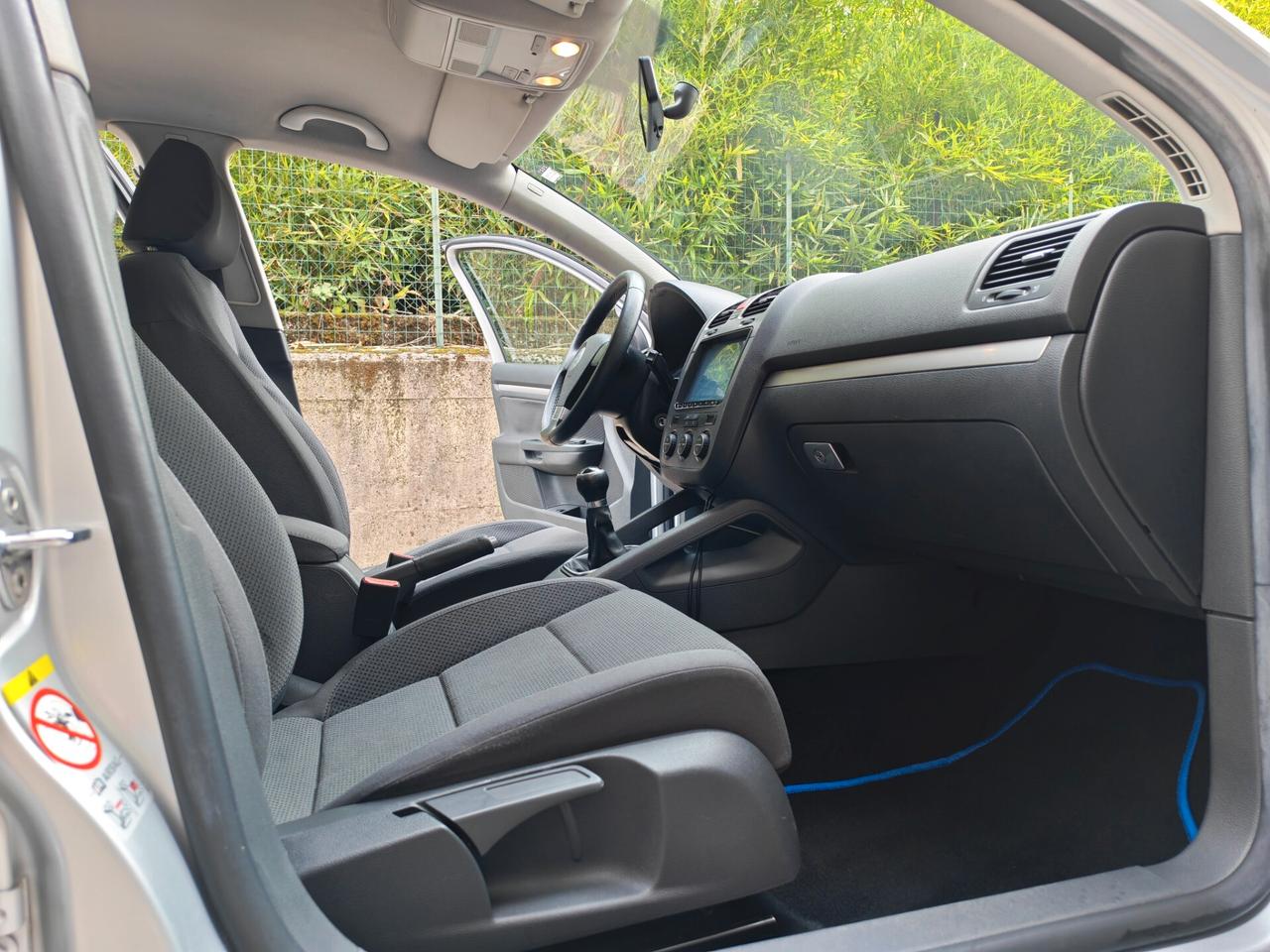 Volkswagen Golf 1.6 BENZINA 102cv / 139.000km / Neop.