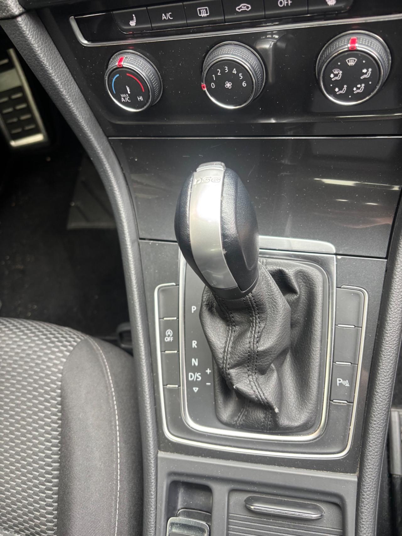 Volkswagen Golf 7.5 1.6 TDI 115CV DSG Highline BlueMotion Tech.