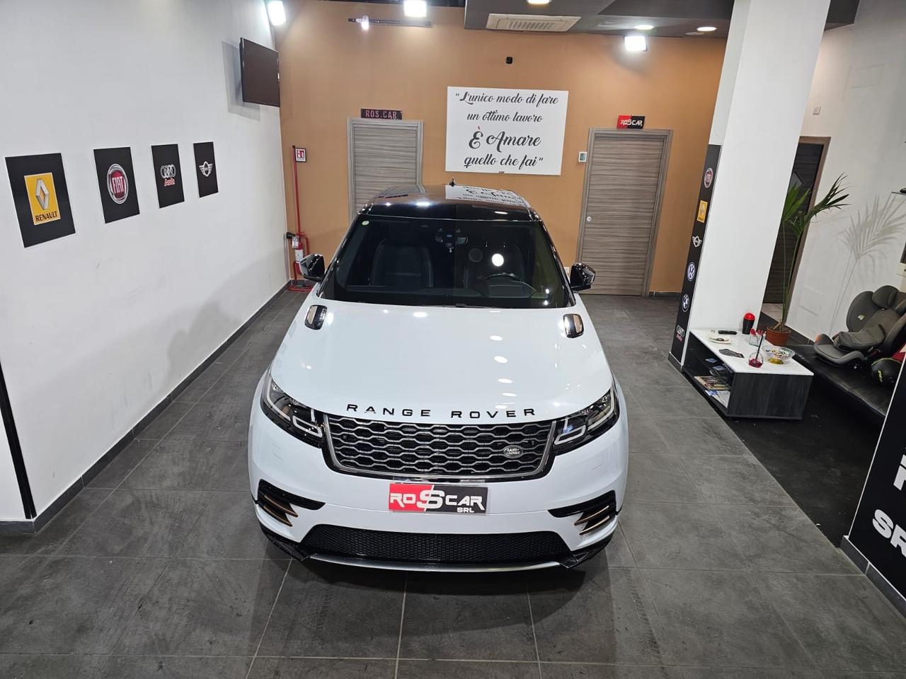 Range Rover Velar 2.0D 180 CV R-Dynamic