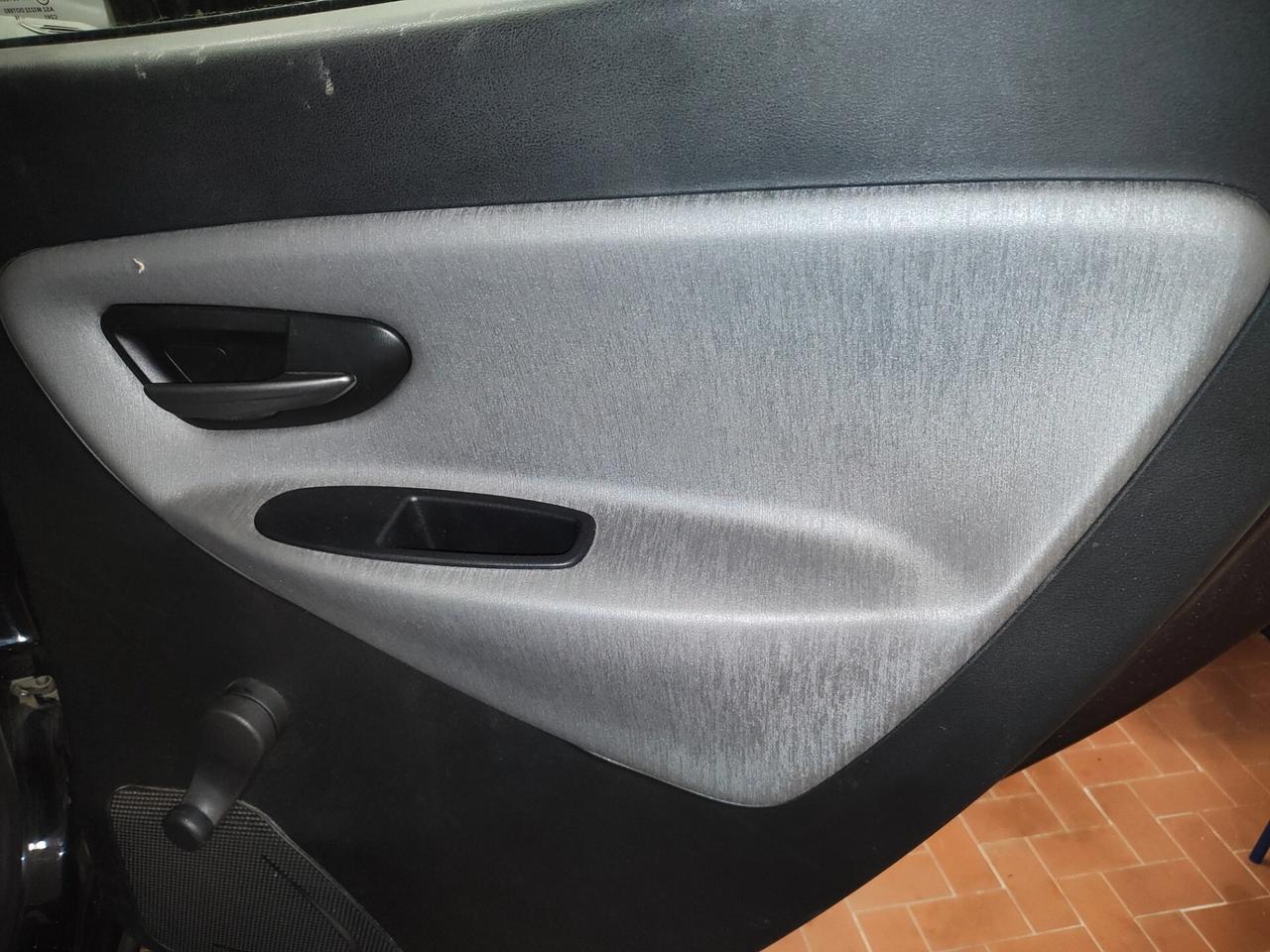 LANCIA YPSILON 1.2 NEOPATENTATI