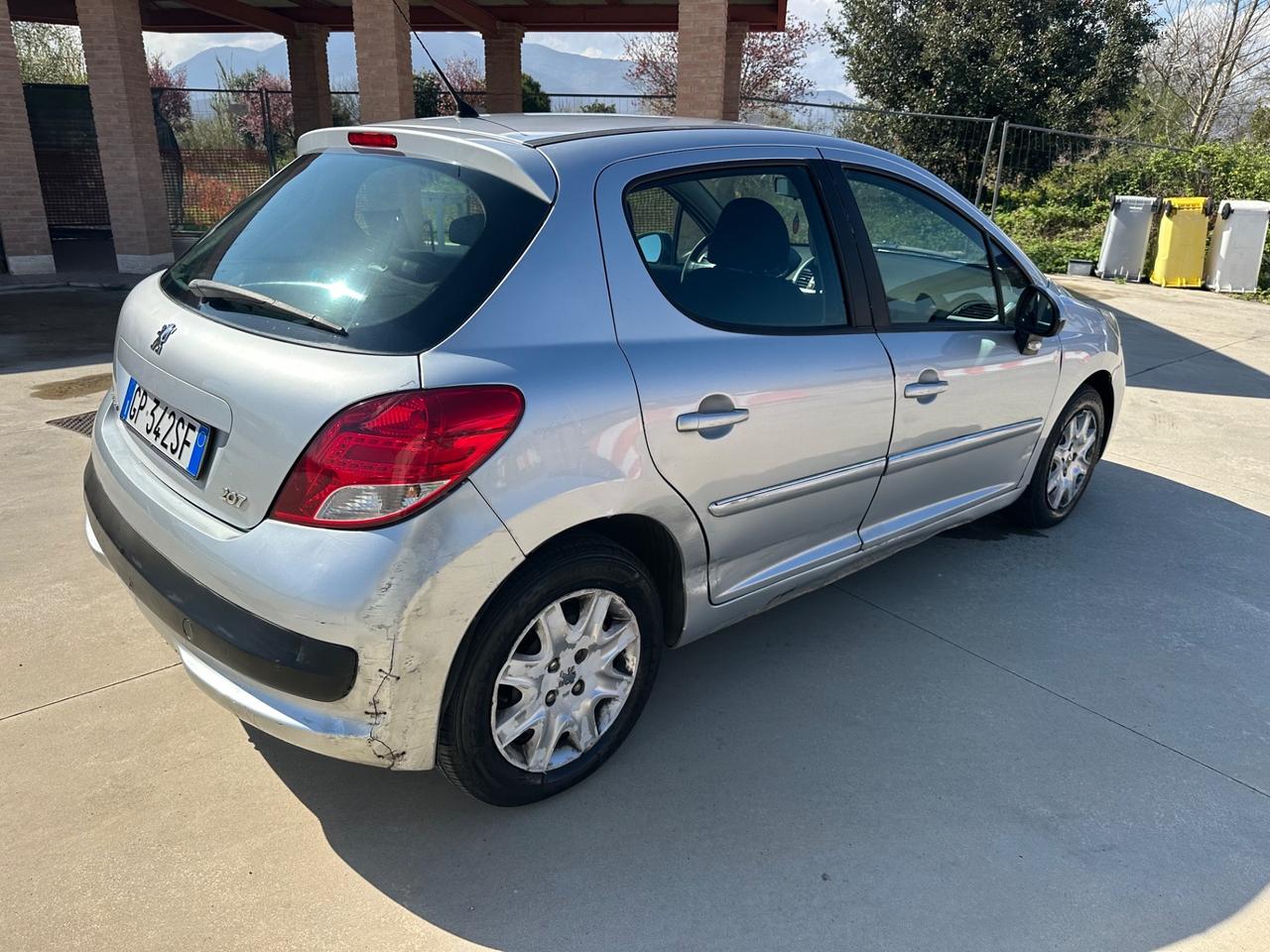 Peugeot 207 1.4 HDi 70CV