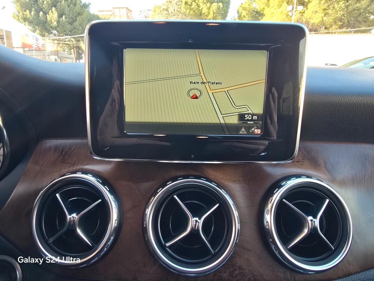 Mercedes-benz GLA 220 CDI Automatic Premium