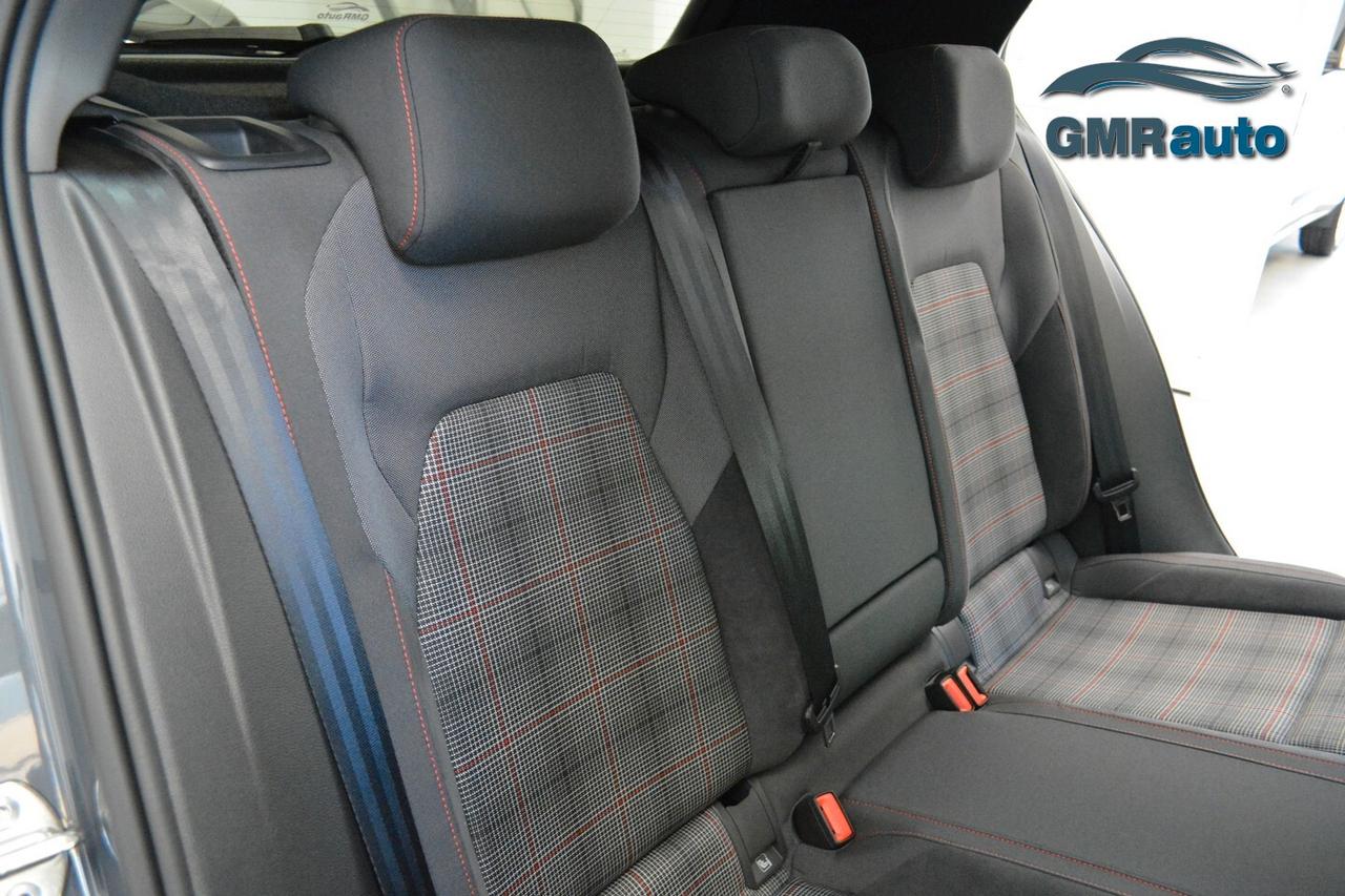 Volkswagen Golf GTI 2.0 TSI DSG