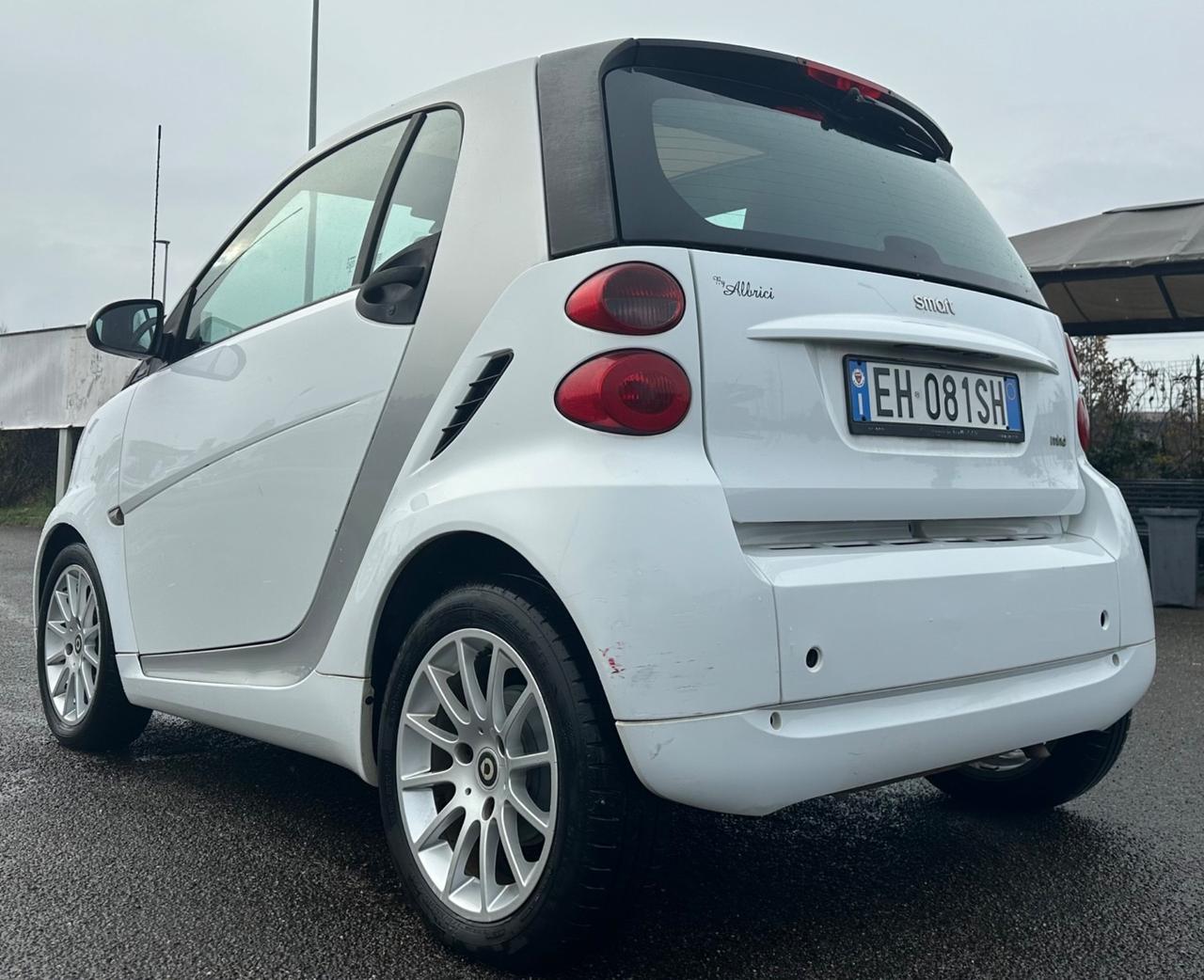 Smart ForTwo 1000 52 kW coupé pure