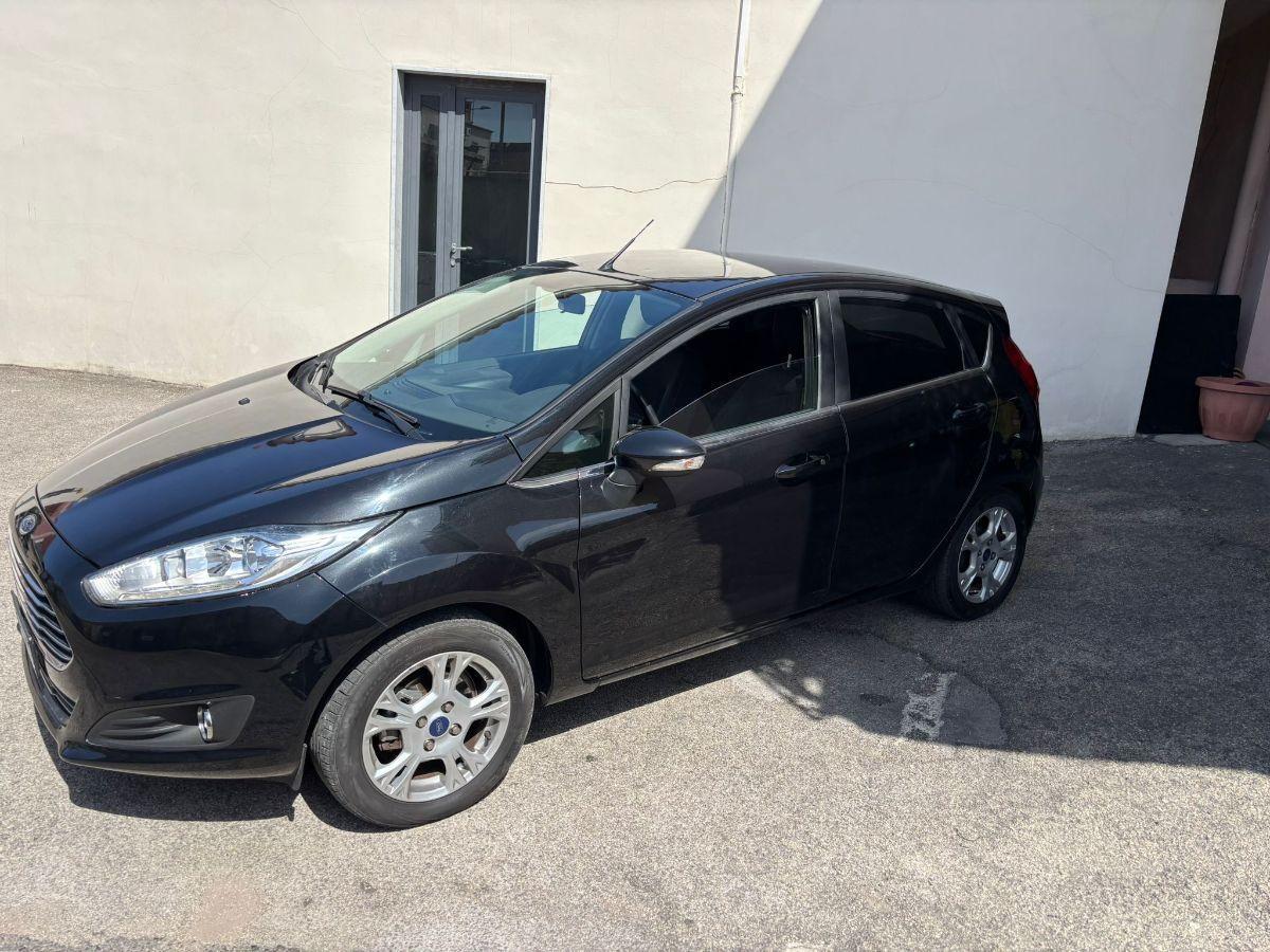 FORD Fiesta 1.5 TDCi 75CV 5p. Titanium