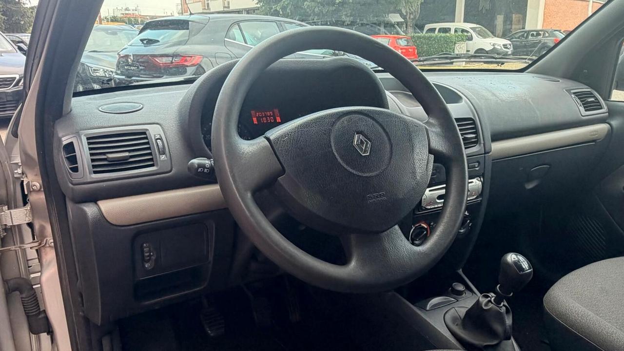 Renault Clio 1.2 16V cat 5 porte Confort Dynamique