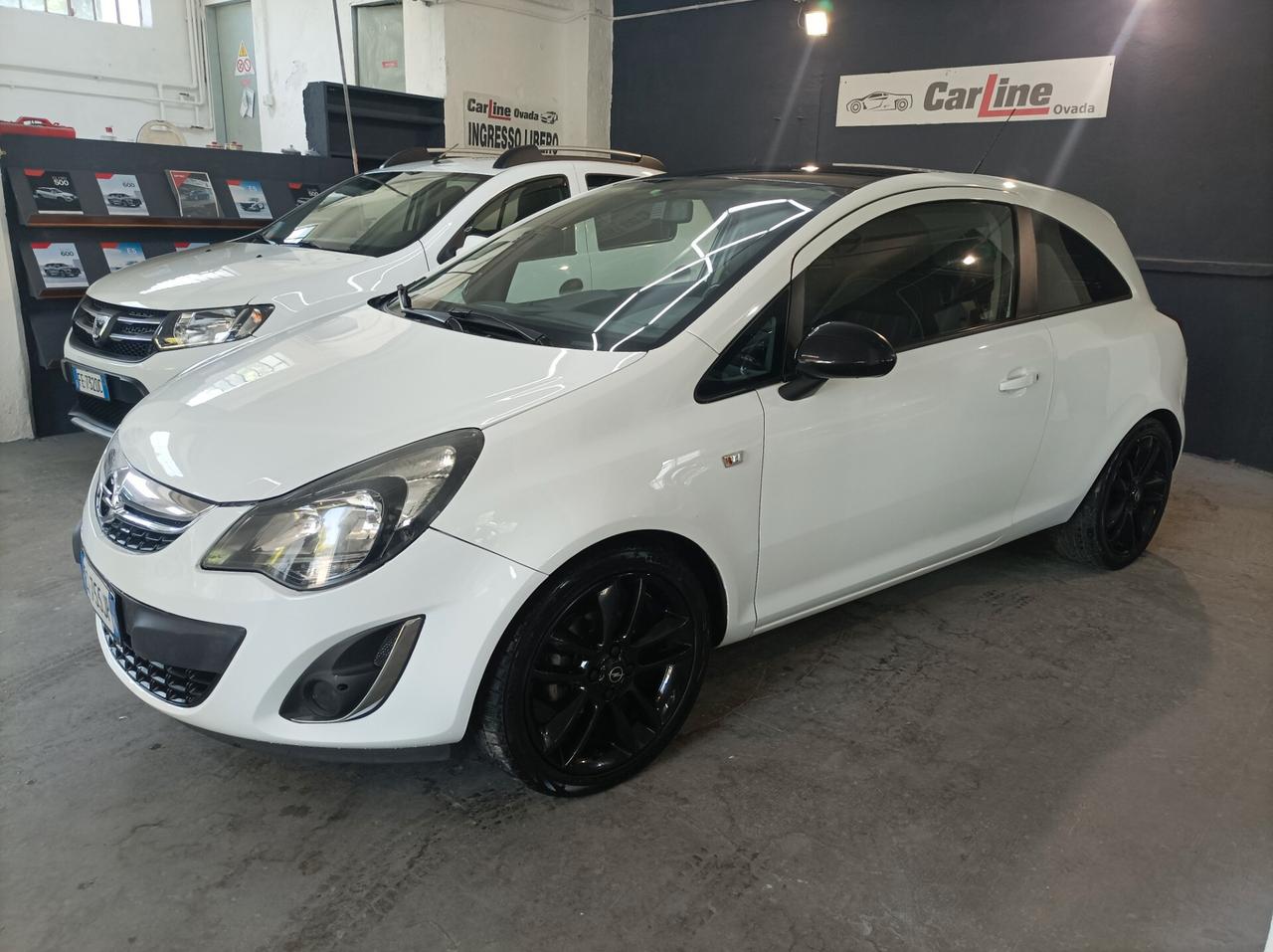 Opel Corsa 1.2 3 porte b-color 132000KM-2013