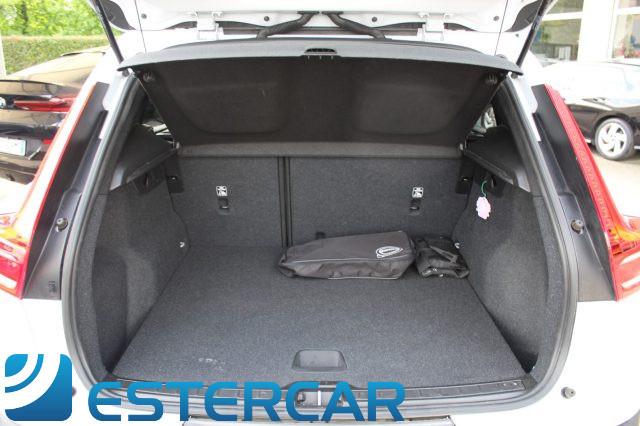 VOLVO XC40 D3 Geartronic Momentum