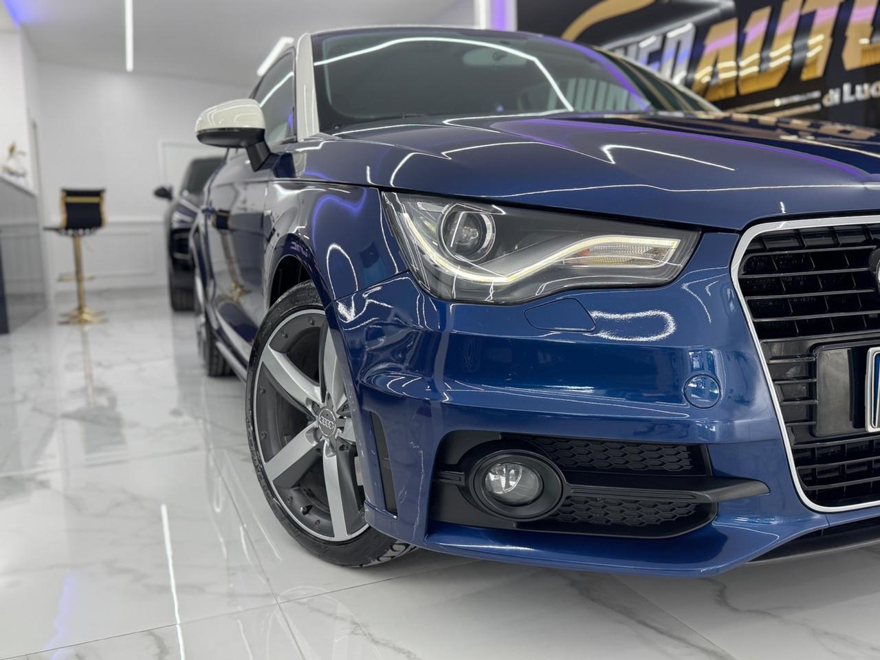 Audi A1 1.6 TDI 105 CV S-line Full Optional