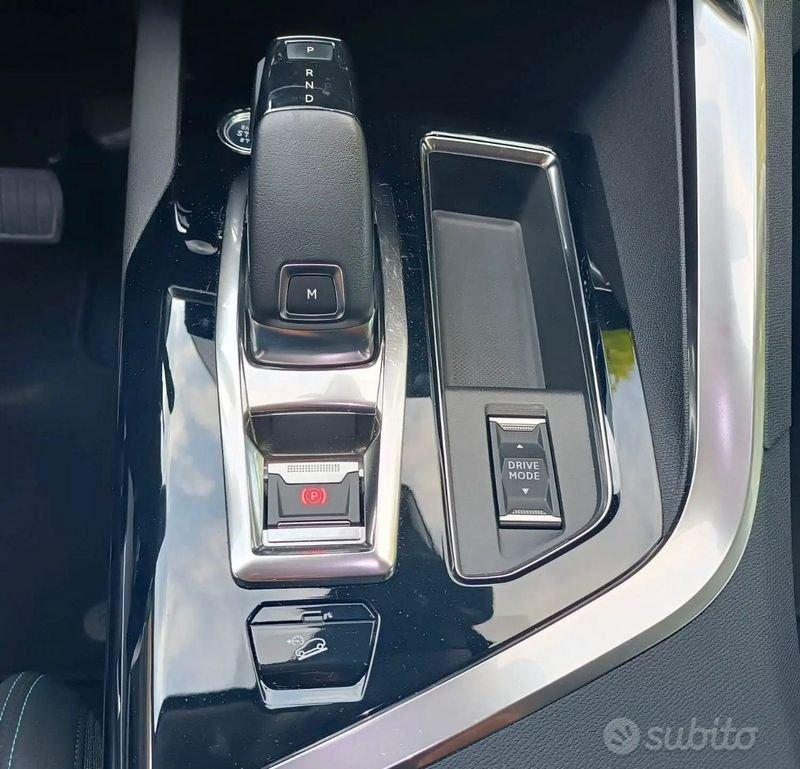 Peugeot 3008 3008 1.5 bluehdi Allure Pack s&s 130cv eat8