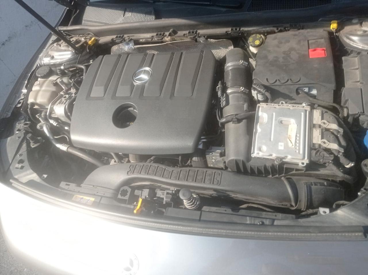 Mercedes-benz A 180 d 116cv All. AMG-2018