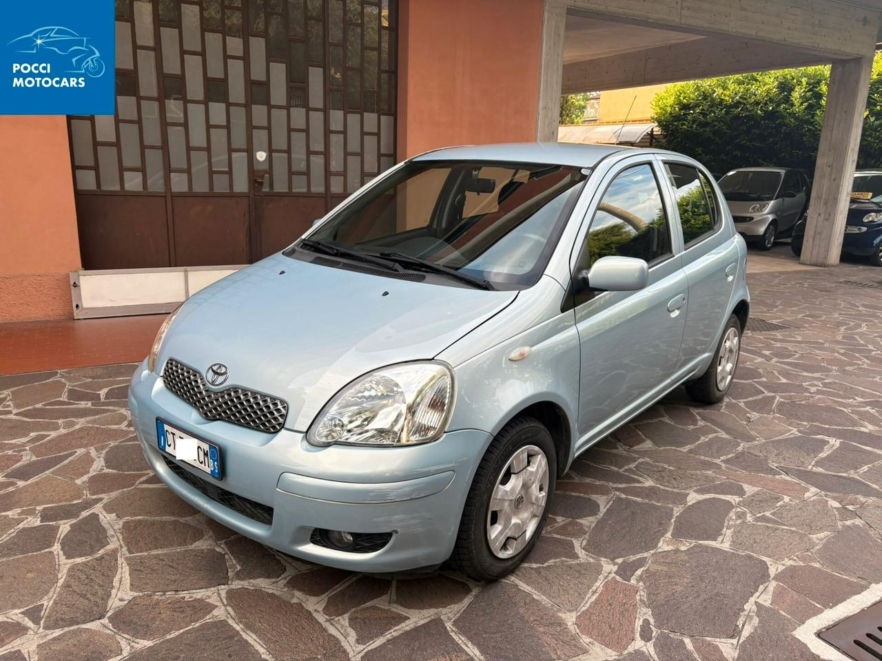Toyota Yaris 1.0i 16V cat 5 porte Sol