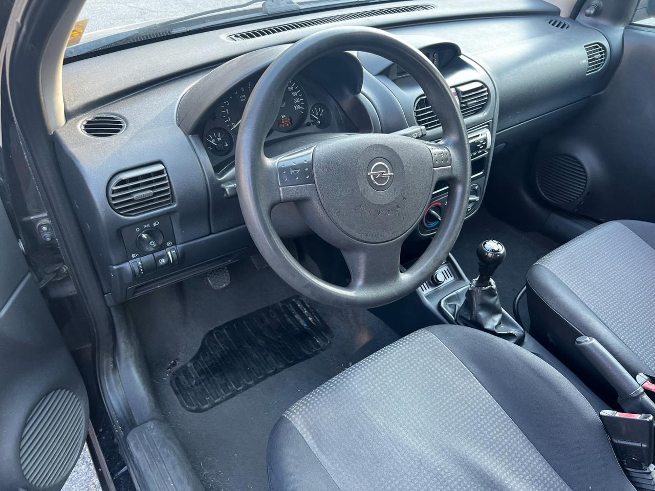 Opel Corsa 1.0 12V 3 porte Club Ok Neopatentati