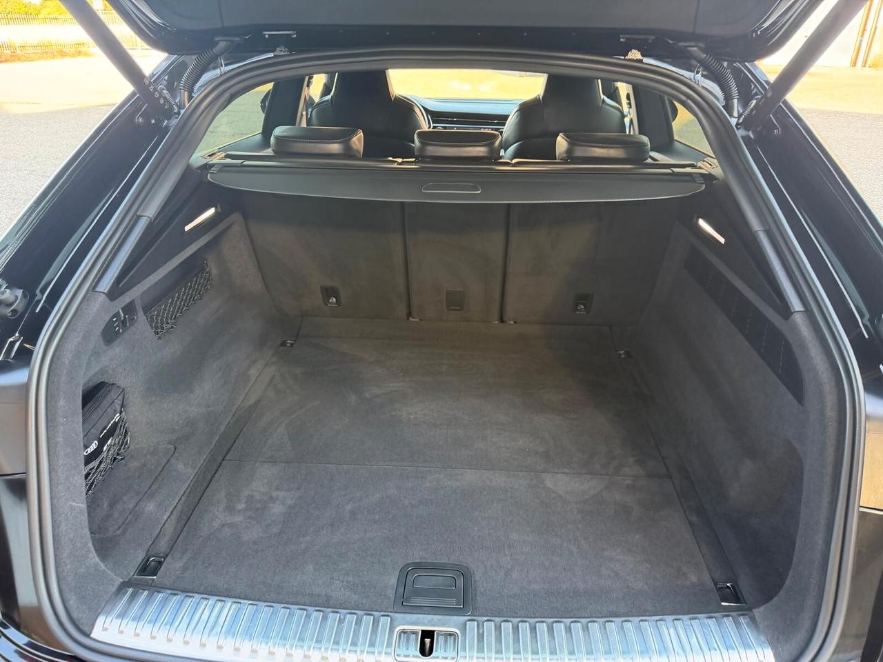 Audi Q8 50 TDI 286 CV quattro tiptronic Sport S-LINE PLUS FARI MATRIX INTERNI IN PELLE NAPPA E BLACK PACK