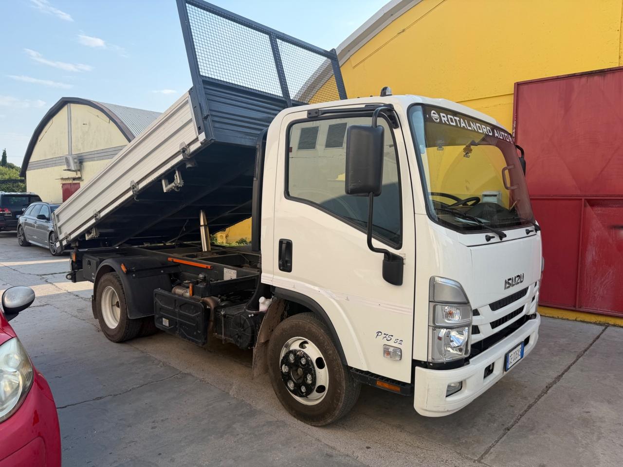 Isuzu P75 5.2L Ribaltabile Revisionato 16.000km