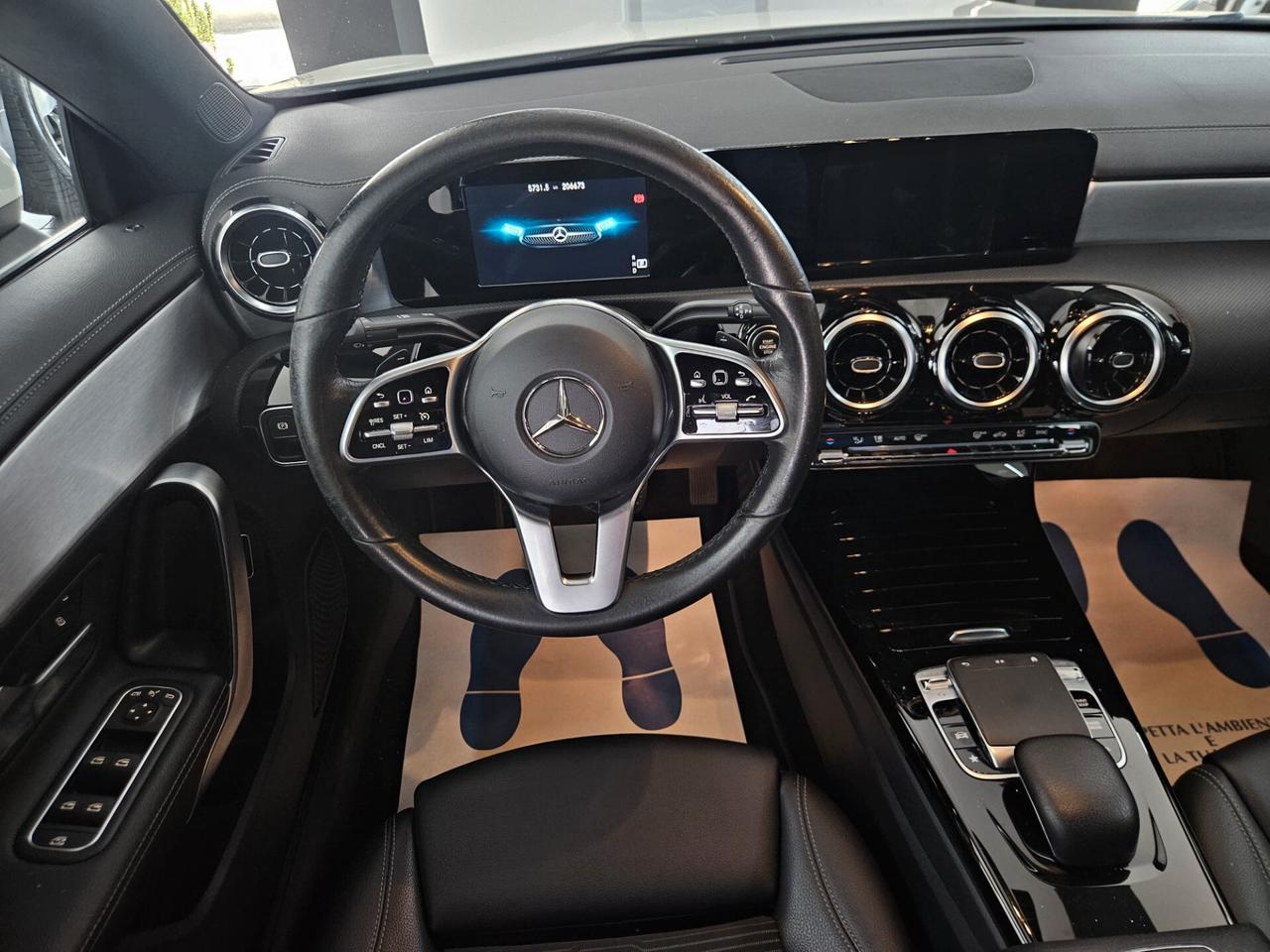 Mercedes-Benz CLA 200 Coupe d Sport auto