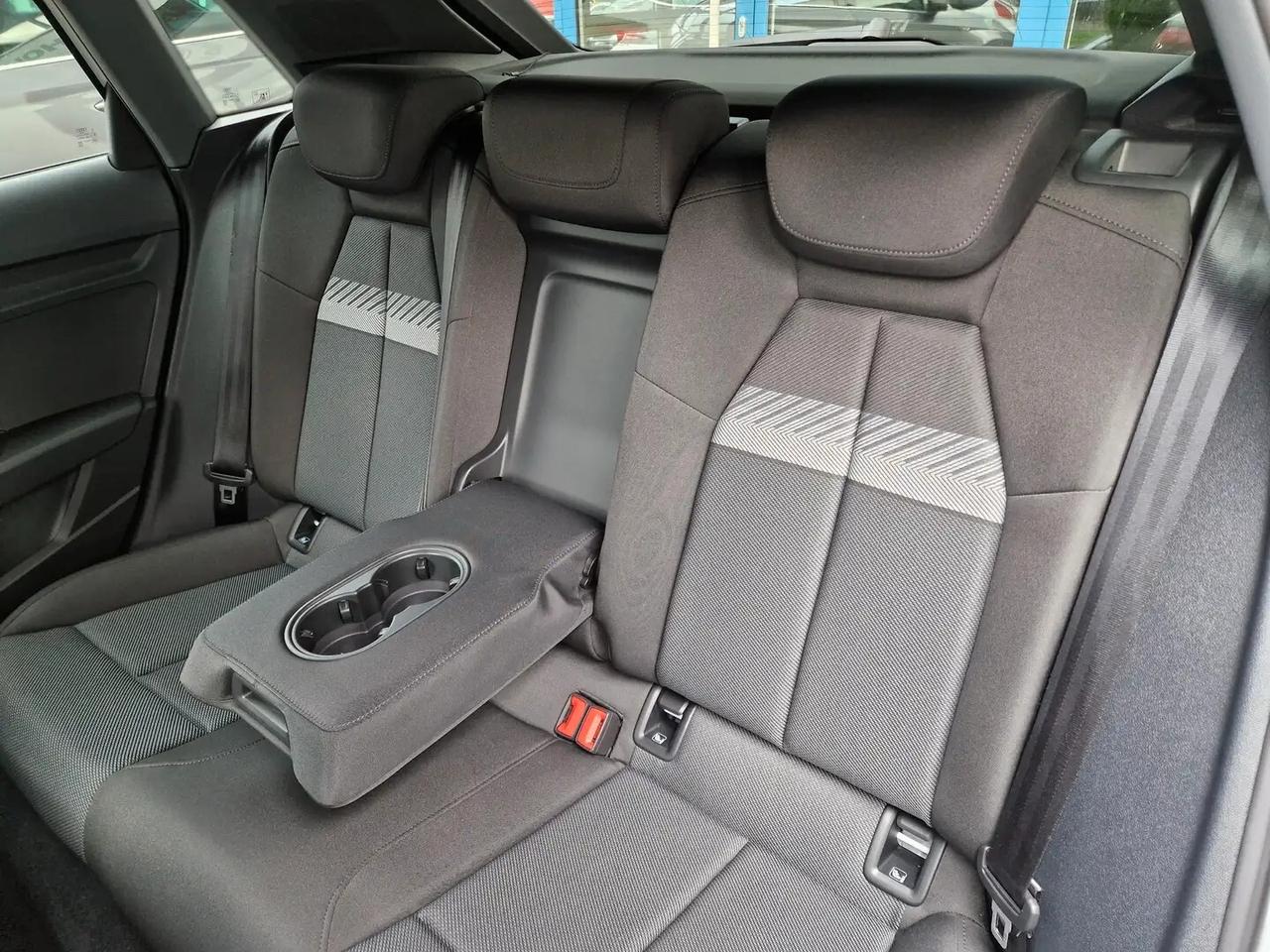 Audi A3 SPB 40 TFSI quattro S tronic Business Advanced