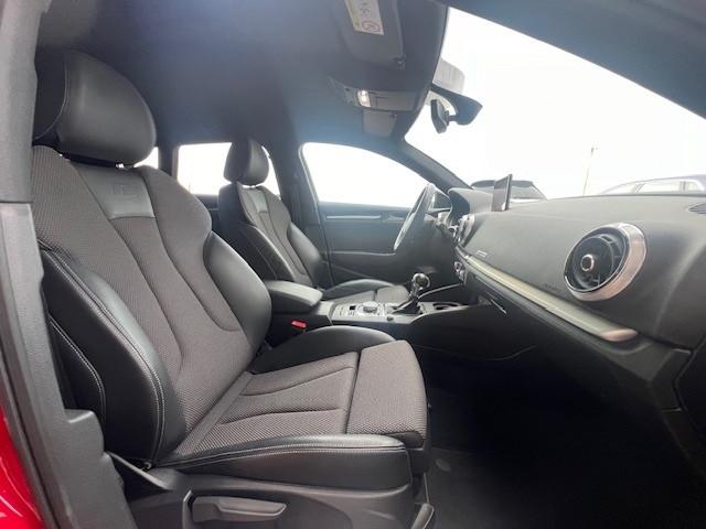 Audi A3 Sportback 35 tdi 150cv S-tr. S-line, 19", Cockpit